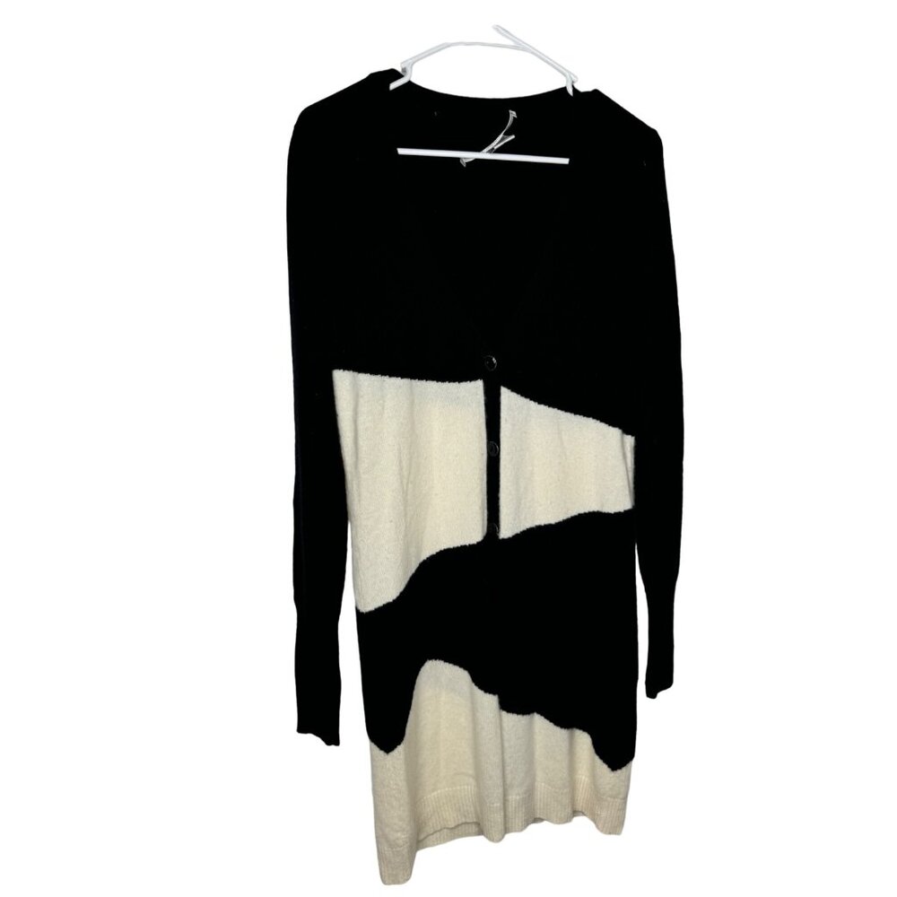 Diane Von Furstenberg Black and Cream Colorblock Knit Sweater
